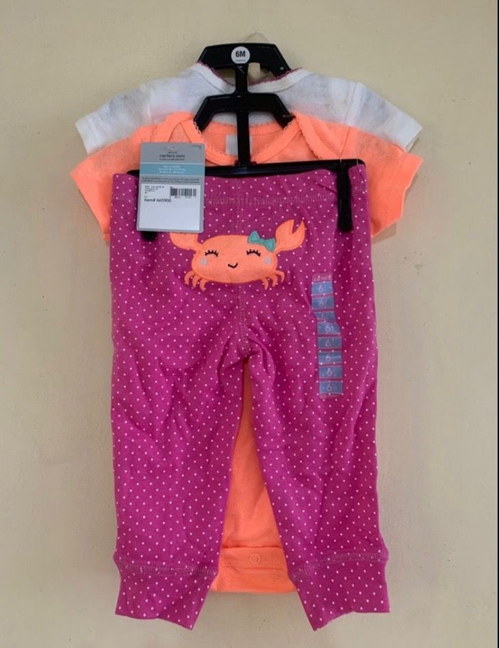 Carters Babies Set Clothing (Category: Babies & Kids Fashion) located in Valenzuela. Submitted by clickandshoppreloved (Listing ID 1465966246, Image 3). Description: Carter’s Babies Set Clothing Brandnew never been used Original from carters 6months old White with some stains na (nakatago lng kase).