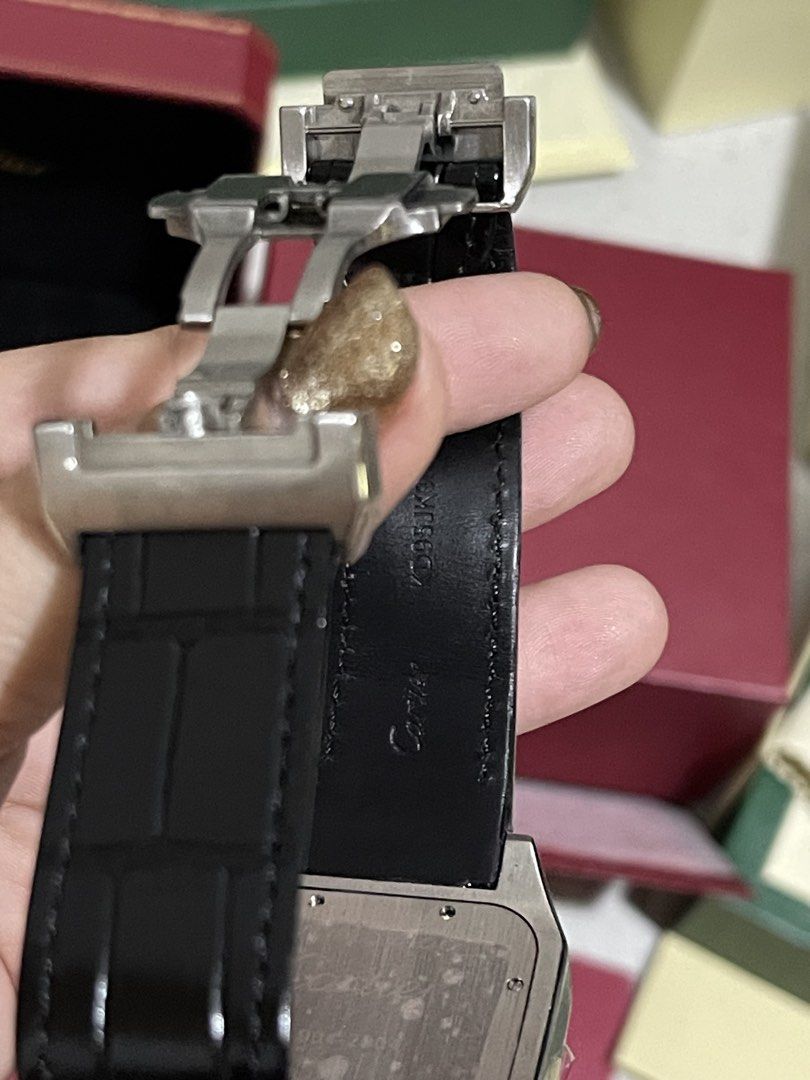 Cartier Santos 40mm (Category: Luxury Watches) located in Antipolo. Submitted by hideoutcloset88 (Listing ID 1466070968, Image 2). Description: Automatic Complete Actual Pic posted Japan auction watch .