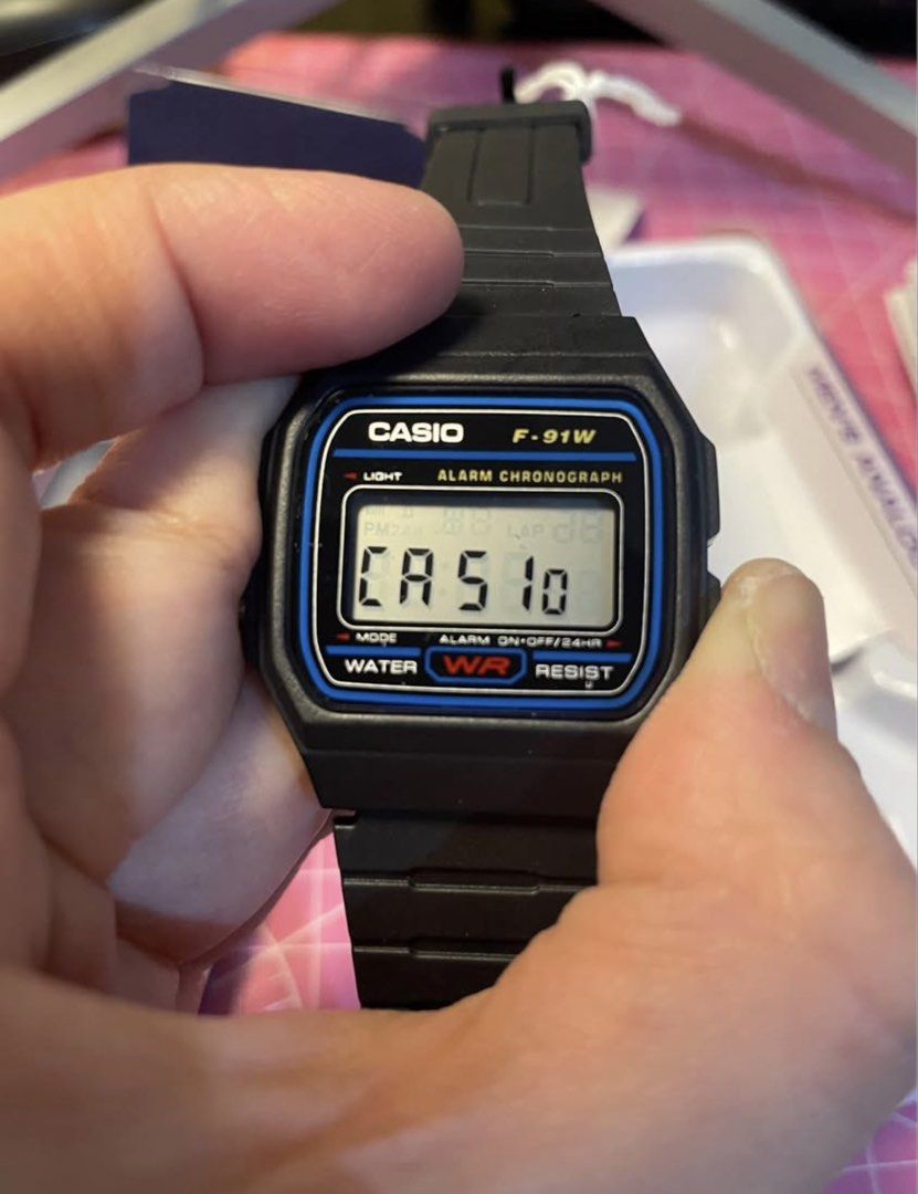 Casio F91W (Category: Men's Watches) located in Makati City. Submitted by maimai1103 (Listing ID 1465989701, Image 2). Description: This is a legit Casio product. I can ship it for free and COD via J&T next day delivery. Just provide your name, contact number, and address. If you prefer Lalamove, COD is still available but you have to pay for the shipping fee na po. Meet ups po are currently not available as I am in between places po travelling �