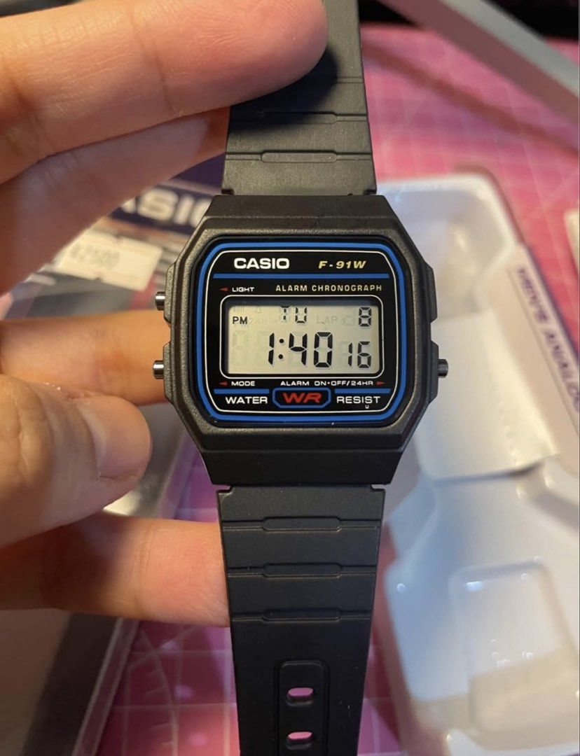 Casio F91W (Category: Men's Watches) located in Makati City. Submitted by maimai1103 (Listing ID 1465989701, Image 1). Description: This is a legit Casio product. I can ship it for free and COD via J&T next day delivery. Just provide your name, contact number, and address. If you prefer Lalamove, COD is still available but you have to pay for the shipping fee na po. Meet ups po are currently not available as I am in between places po travelling �