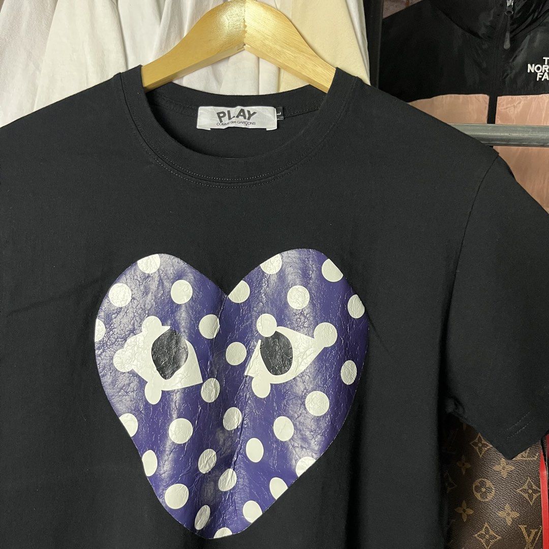 CDG PLAY HEART PURPLE GRAPHIC DESIGN TSHIRT (Category: Luxury Apparel) located in Daet. Submitted by wearthriftingcloth. (Listing ID 1466091825, Image 2). Description: 👕CDG PLAY Size: S-M Measurement: W18xL28 Issue(s):NO WASH TAG Condition: 9.5/10 Color rate: 9.5/10 ➡️Swipe- to see more detail pic 📌Color may Vary Due to Lighting‼️ 📌Please be responsible buyer Bogus/Flaker will be posted‼️ 📌All ltems Need Wash‼️ 📌1 Day Reservation only‼️.