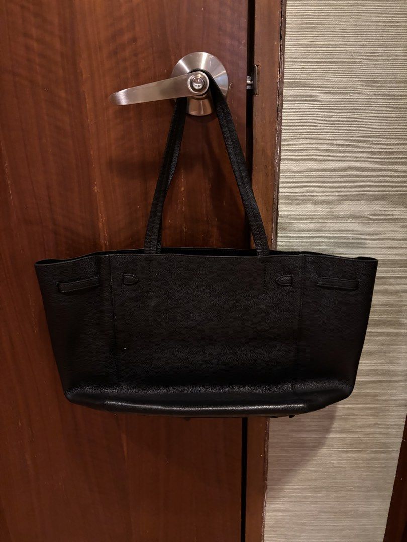 Celine Cabas Phantom Black Grained Leather Tote Bag (Category: Luxury Bags & Wallets) located in Muntinlupa City. Submitted by juliegarcia (Listing ID 1466041259, Image 3). Description: ✨ Great quality; used & loved! 🚢 Shipping fee not included. 💸 Price negotiable. 💌 DM for more photos & info. 🍒 RSF: Cleaning out my closet! .