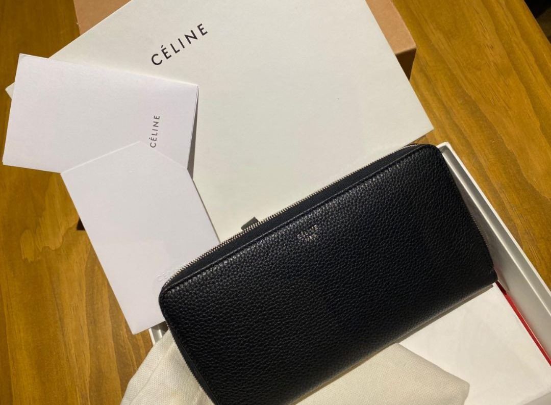 CELINE Full Zipper Wallet (Category: Wallets & Card holders) located in Mandaluyong City. Submitted by yohjivangarcons (Listing ID 1466103235, Image 1). Description: Authentic. Store bought. .