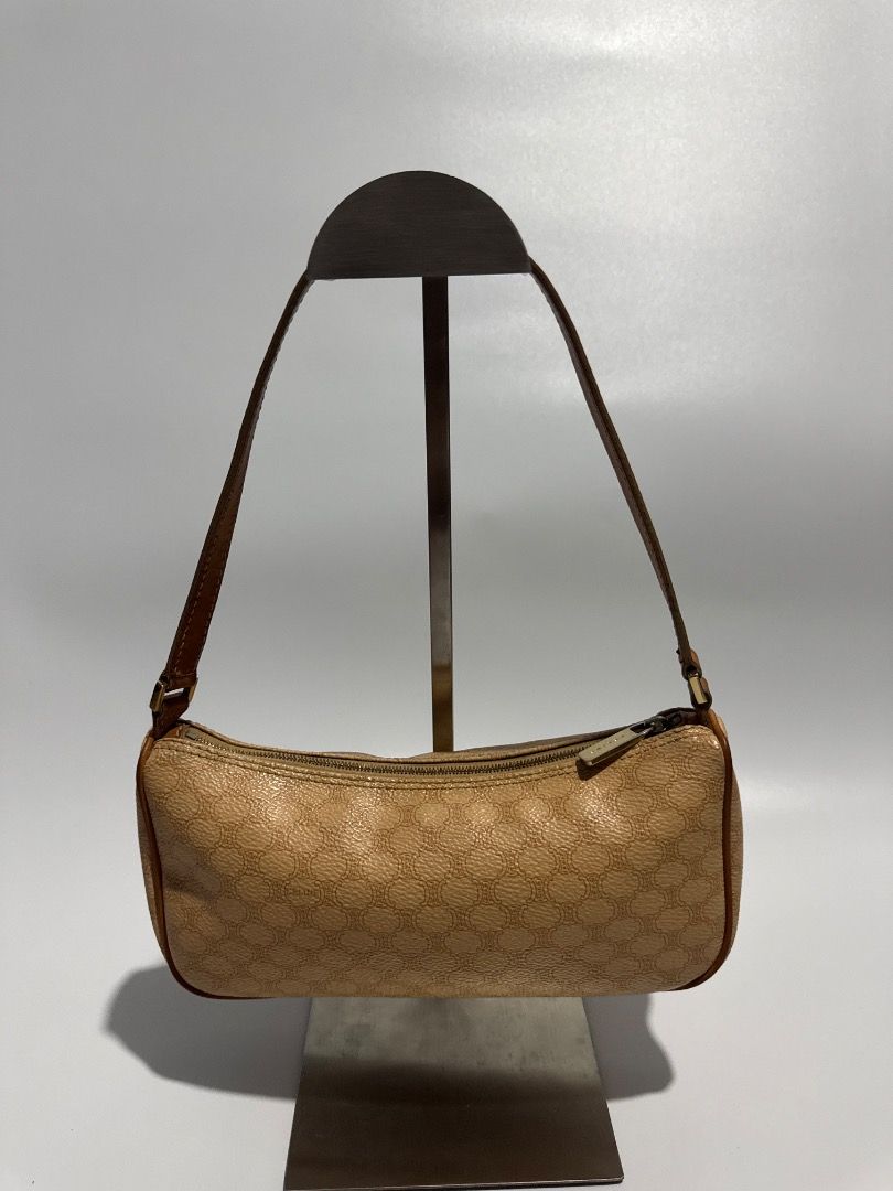 Celine Macadam Kili Bag (Category: Luxury Bags & Wallets) located in Las Pinas. Submitted by coluxxexprelovedstreet1828 (Listing ID 1466139869, Image 2). Description: Authentic Celine Macadam Rank AB Minimal signs of use Guaranteed authentic Negotiable Detailed pics available upon request No to meet up Courier j&t, LBC (by schedule) Lalamove/grab around metromanila SF shoulder by buyer .