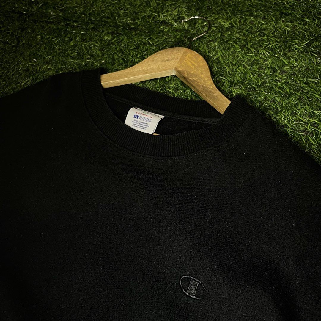 Champion Eco Authentic Black Sweatshirt XL (Category: Coats, Jackets and Outerwear) located in Argao. Submitted by secondcyclecollection (Listing ID 1465965366, Image 2). Description: - Brand: Champion Eco - Color: Solid black - Size: Extra Large (XL) - Material/Interior: Warm fleece lining - Design: Classic crewneck, ribbed cuffs and hem, subtle embroidered chest logo - Origin: Made in Honduras - Condition: Authentic and great for casual outfits