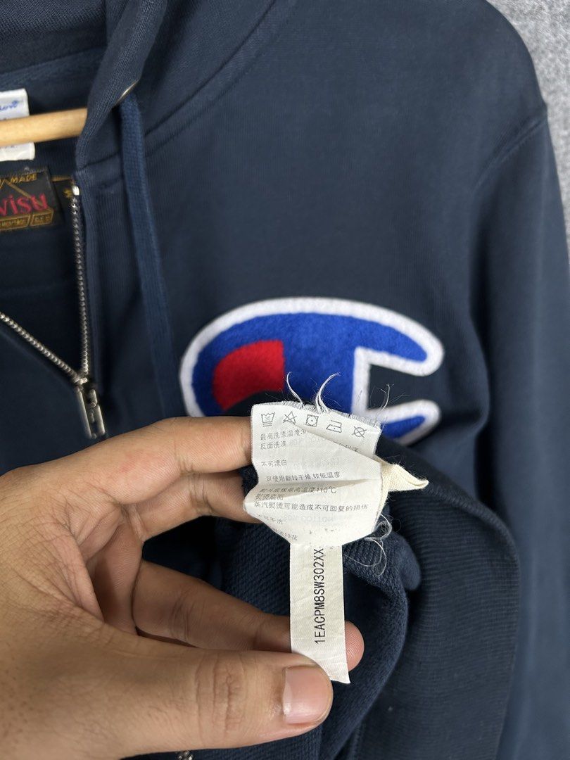 Champion X Evisu full-zip hoodie (Category: Hoodies) located in Cebu City. Submitted by tanlawr07 (Listing ID 1466123953, Image 3). Description: Size Medium 21W 27L Good as new No issue 1880 only 📍Cebu City Location .