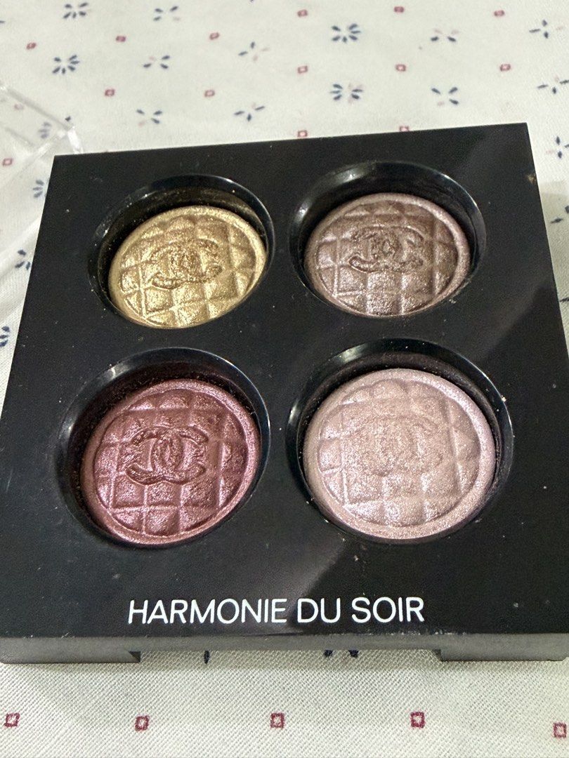 CHANEL Eyeshadow Harmoine Du Soir (Category: Makeup) located in Davao. Submitted by gr8stmom_melissa (Listing ID 1465975084, Image 1). Description: Authentic tester as seen in Dior stores..