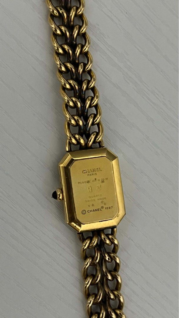 Chanel Premiere (Category: Women's Watches) located in Macabebe. Submitted by _tiffanylopez (Listing ID 1465972076, Image 3). Description: 8/10 orig color 20mm quartz.