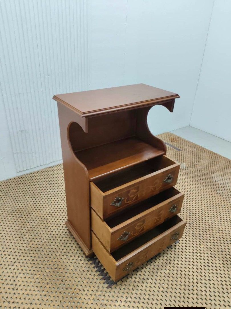 Chest drawer with display shelf (Category: Shelves, Cabinets & Racks) located in Meycauayan. Submitted by marygracecasimiro (Listing ID 1465960374, Image 2). Description: Vintage Wooden 3-Drawer Chest with Open Display Shelf Price: 7,200 L23 x W12 x H35.5 In good condition💚/🩷.