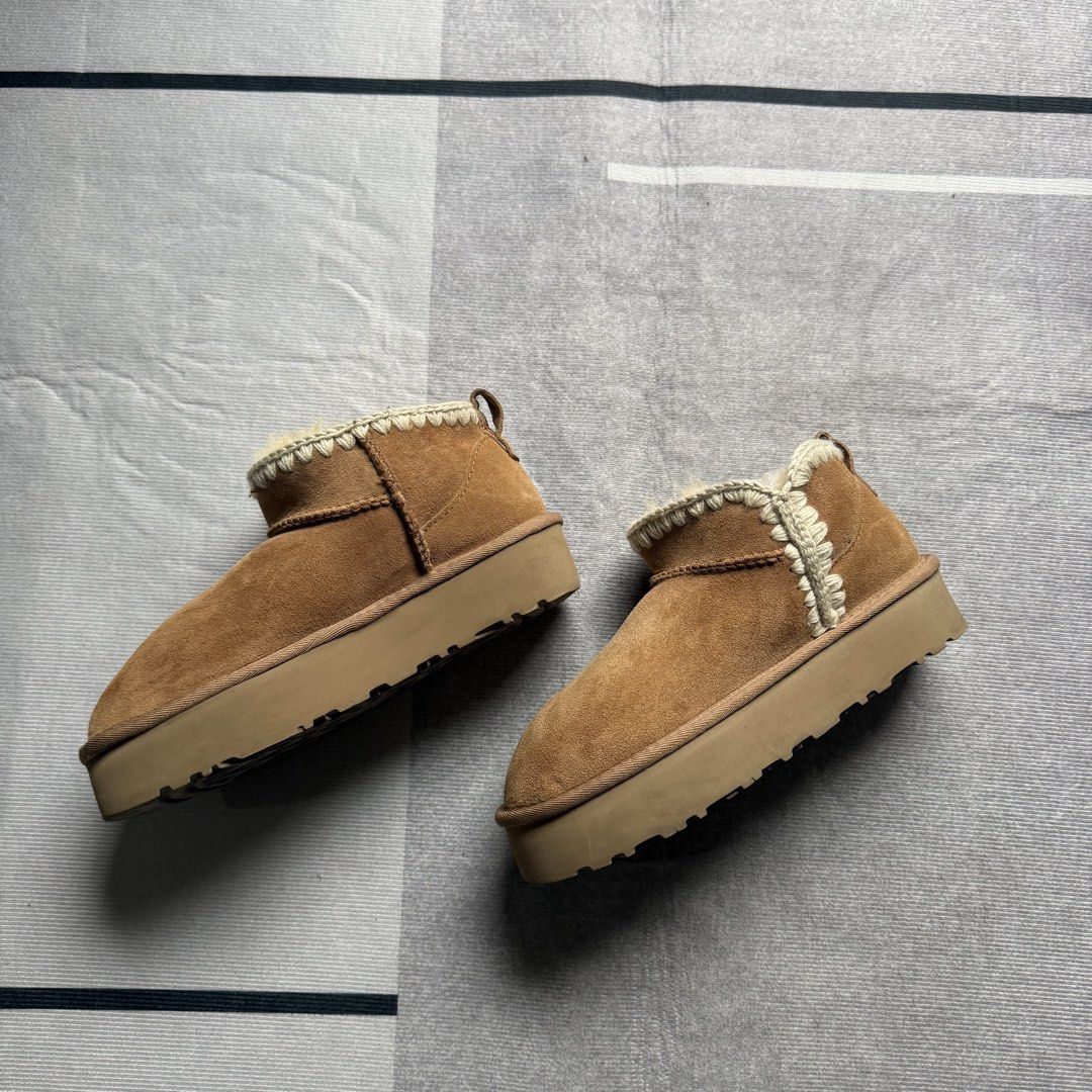 Chestnut brown suede platform ankle boots (Category: Boots) located in Baguio. Submitted by puss_n_boots2600 (Listing ID 1466151512, Image 2). Description: Size 38 No Flaws.