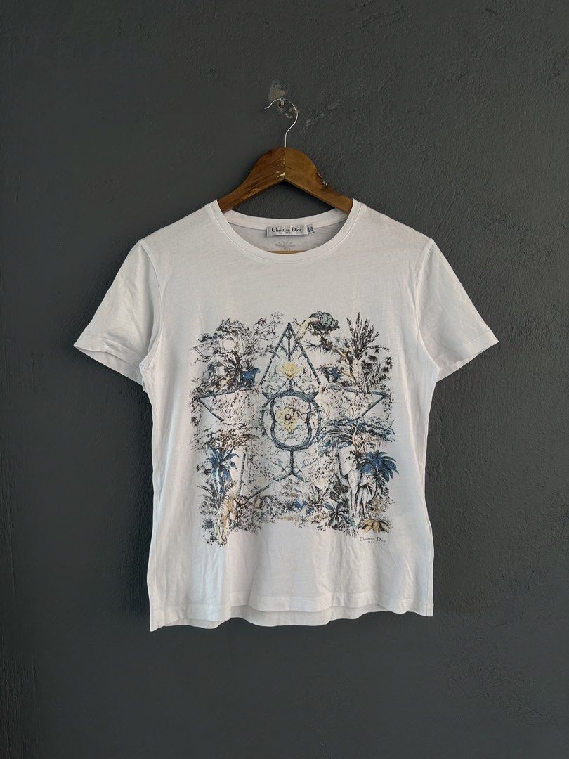 Christian Dior - Floral Print tee (Category: Blouses) located in Pasig City. Submitted by worn2wice (Listing ID 1466003615, Image 1). Description: Size Large but fits Medium Measurements (in) Width 18.5 Length 23 Sleeve Length 7 Excellent condition Issue: No copyright infringement intended. This post is for resale purposes only. All trademarks, logos, and brand names belong to their respective owners..