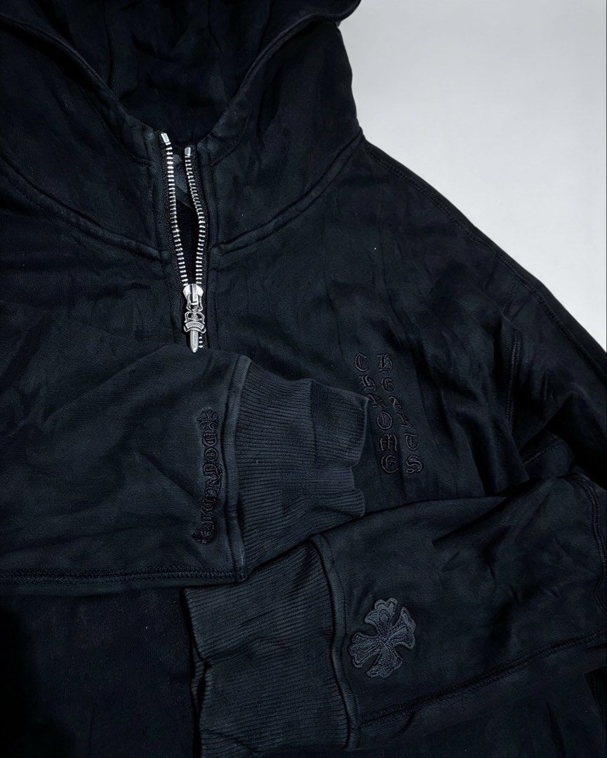 Chrome hearts hoodie (Category: Coats, Jackets and Outerwear) located in Bato. Submitted by itsmethriftlist (Listing ID 1466022181, Image 2). Description: Chrome hearts hoodie (off) Dimes 21/26 No issue Lp:camarines sur(Bicol) Dm🏷️.