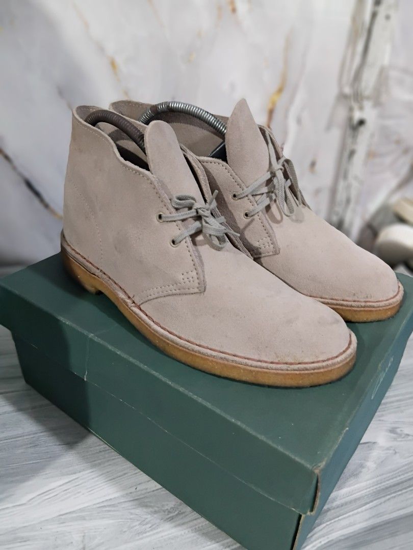 CLARKS SUEDE DESERT BOOTS SIZE 8.5 MEN (Category: Casual Shoes) located in General Mariano Alvarez. Submitted by adonid (Listing ID 1466029692, Image 1). Description: CLARKS SUEDE DESERT BOOTS SIZE 8.5 MEN SIGN OF USAGE WITH BOX LOC. GMA CAVITE PHP 1500 only.