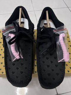 (Category: ) located in . Submitted by Versace (Listing ID 1465954129, Image 1). Description: .