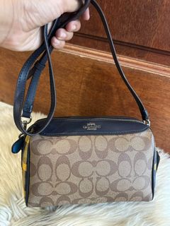 (Category: ) located in . Submitted by luxe_chic (Listing ID 1466121055, Image 1). Description: .