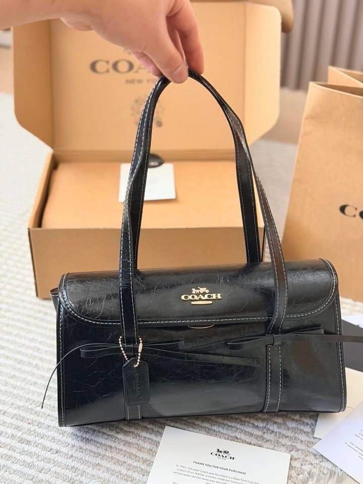 Coach Bridget Flap Shoulder Bag (Category: Shoulder Bags) located in Binan City. Submitted by pinkykeenshop (Listing ID 1466125725, Image 1). Description: .