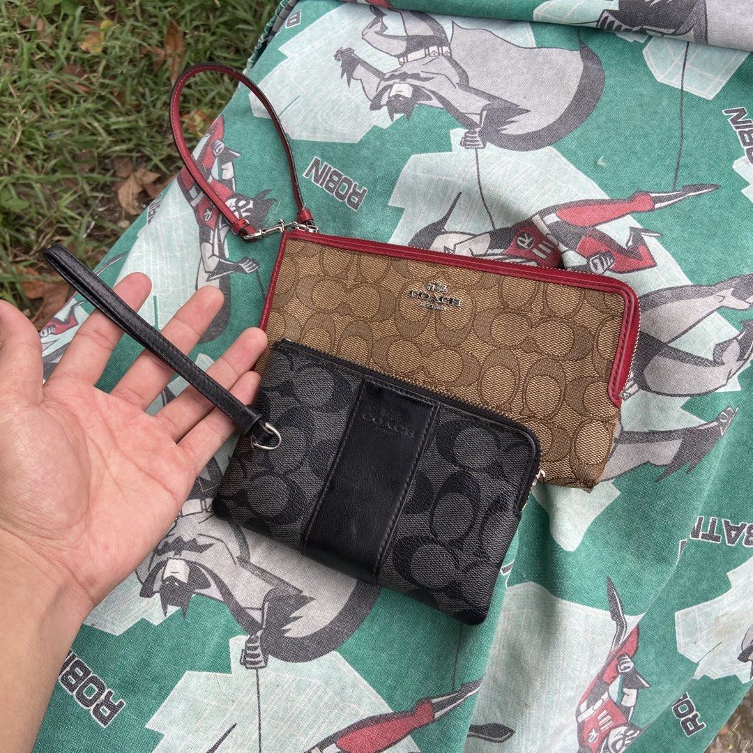 Coach Canvas & Leather Wristlet Aspack Only (Category: Luxury Bags & Wallets) located in Davao. Submitted by payts.wruh (Listing ID 1466131981, Image 1). Description: Coach Canvas & Leather Wristlet 700 Aspack issue: need zipper replacement for both location: davao city DM if interested💌.