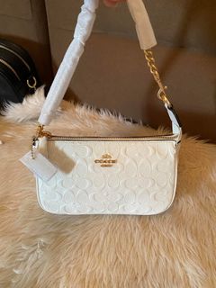 (Category: ) located in . Submitted by bagsboutiqueph (Listing ID 1466154057, Image 1). Description: .