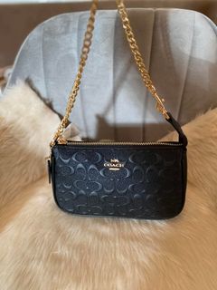 (Category: ) located in . Submitted by bagsboutiqueph (Listing ID 1466154099, Image 1). Description: .