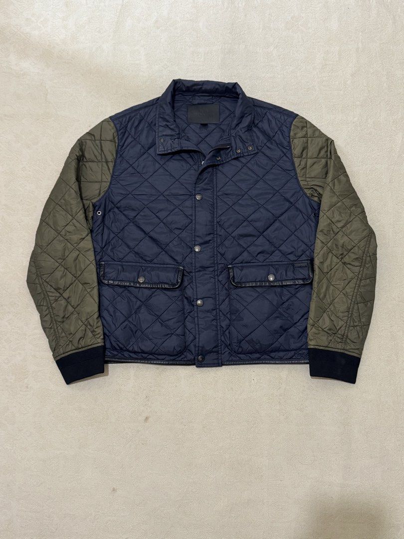 Coach Quilted Jacket for men (Category: Coats, Jackets and Outerwear) located in Angeles City. Submitted by luigisells (Listing ID 1466116780, Image 1). Description: Size M 26.5x21.5” Very Good Condition Issue/s: see 8th pic MOP: Gcash or Bank Transfer Courier: J&t Express.