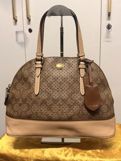(Category: ) located in . Submitted by bags2bags2bags (Listing ID 1465980732, Image 1). Description: .