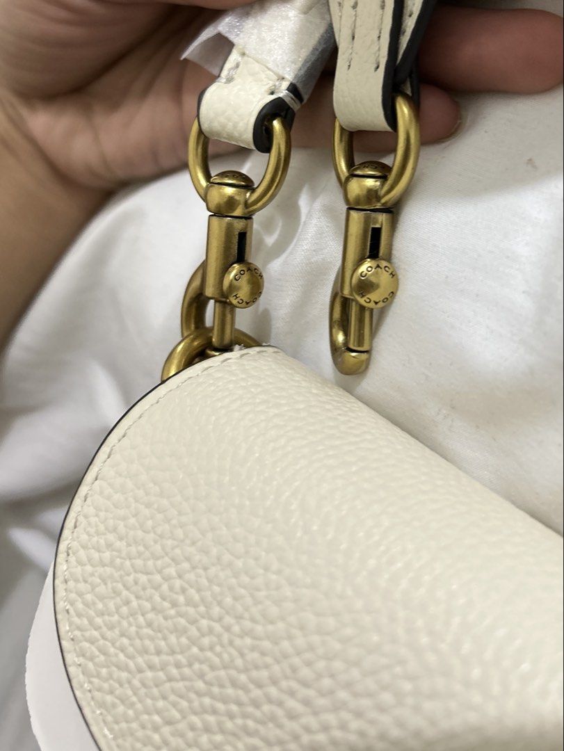 Coach Tabby 26 in Chalk | 2019 OG Release Version (Category: Shoulder Bags) located in Manila. Submitted by bagsmnl.ac (Listing ID 1466092169, Image 3). Description: Letting go of my personal owned. 💗 🌸 100% Authentic | Moneyback if proven fake! ✨ Brand new Tabby 26 in Chalk 🌸 Inclusions: Tag, Poly Plastic, carecard & dustbag only! 💌 DM for more photos & inquiries 📍Sampaloc, Manila 🍒MOP: GCash | COD via Lalamove or Meetup for nearby 📦MOD: 