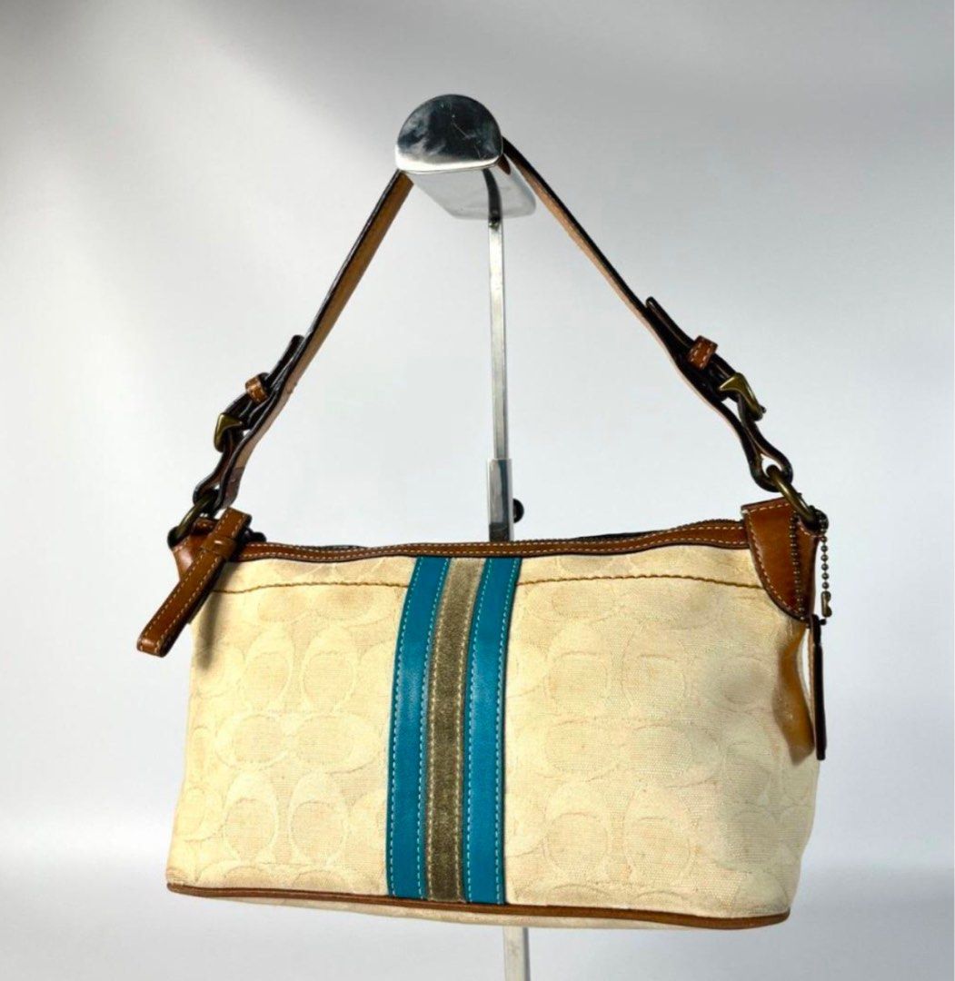 Coach vintage baguette bag (Category: Shoulder Bags) located in Leyte. Submitted by _dearvintage (Listing ID 1466067997, Image 1). Description: ETA: 2 weeks From Japan ✈️ Dm for more info :).