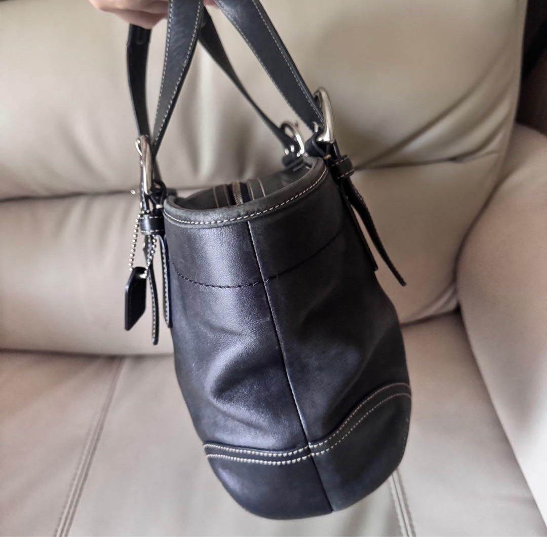 Coach Vintage Leather Buckle bag (Category: Shoulder Bags) located in Leyte. Submitted by _dearvintage (Listing ID 1465968405, Image 3). Description: ETA: 2 weeks From Japan 🇯🇵 Dm for more info :).