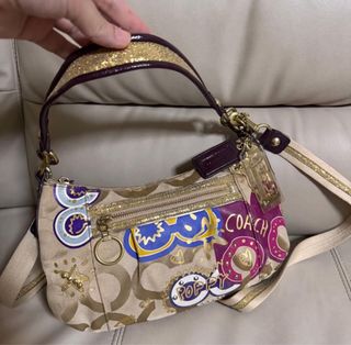 (Category: ) located in . Submitted by _dearvintage (Listing ID 1465969025, Image 1). Description: .