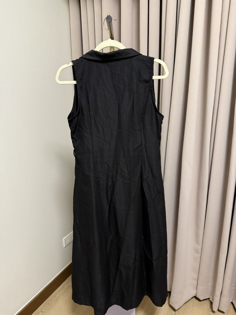 Coat Dress - Black | Fits M-L (Category: Dresses) located in Marikina City. Submitted by tashdeclutters. (Listing ID 1466032582, Image 2). Description: ✨ Coat Dress - Black | Fits M-L - P490 ✨ Condition 2: Like New 🛍️ Purchased in: Philippines 📝 Notes: No belt ✨ @tashdeclutters ✨ Created to share the things that no longer spark joy with Tash — and hopefully, let them spark joy for someone else. 🤍 📌 SHOP POLICIES • Prices posted are FINAL. • N