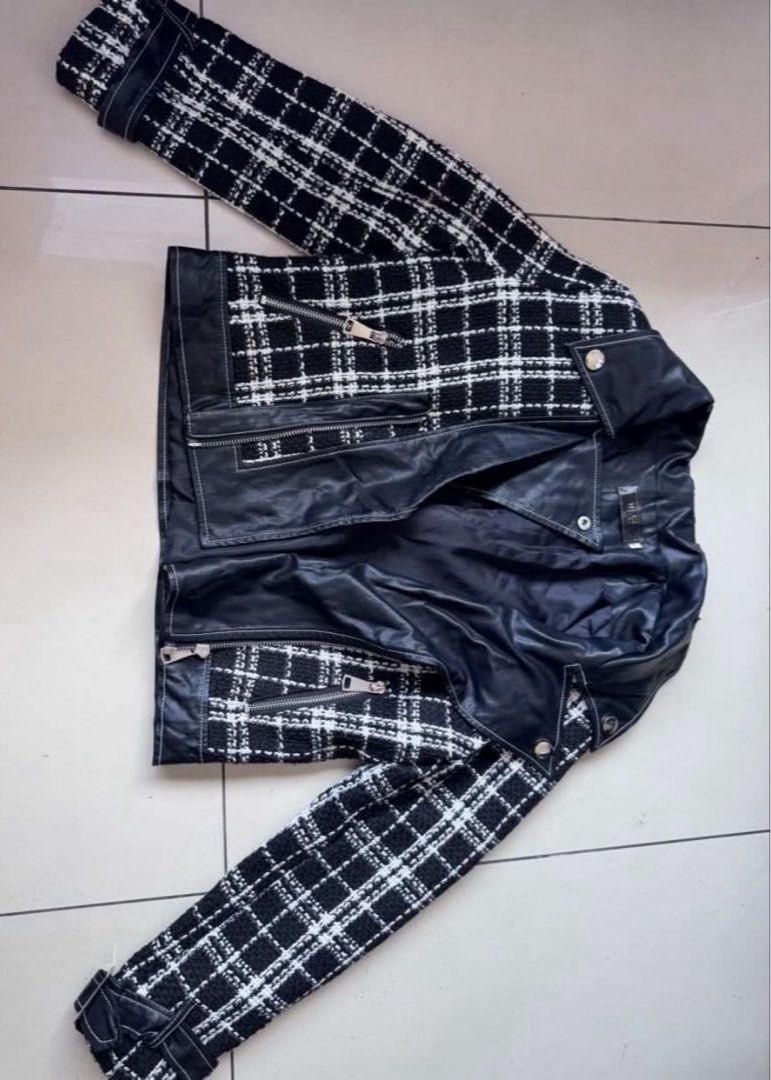 COAT JACKET (Category: Coats, Jackets and Outerwear) located in Quezon City. Submitted by prelovedsaleitems (Listing ID 1466145411, Image 1). Description: With peeling on black leather.