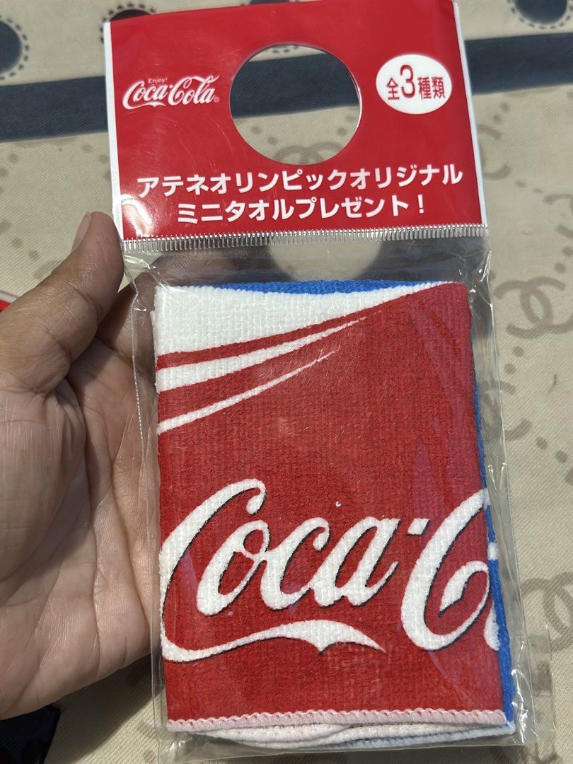 Coca Cola Coke Mini hand towel (Category: Vintage Collectibles) located in General Santos City (Dadiangas). Submitted by toysville888 (Listing ID 1466081232, Image 1). Description: original brand new.