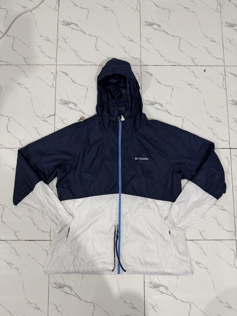 Columbia Windbreaker Jacket (Category: Coats, Jackets and Outerwear) located in Imus. Submitted by medyogoodguys (Listing ID 1465988924, Image 3). Description: Columbia- Windbreaker Lightweight Jacket Excellent condition Size XL Fits Large Width 23 Length 28 1,500 pesos only + sf Dm.