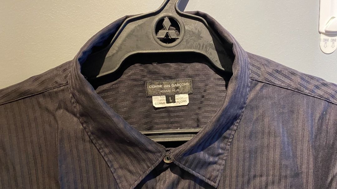 COMME DEA GARCONS HOMME PLUS Ruffled Sleeve Button-down LS (Category: Formal Shirts) located in Mandaluyong City. Submitted by yohjivangarcons (Listing ID 1466024890, Image 3). Description: .