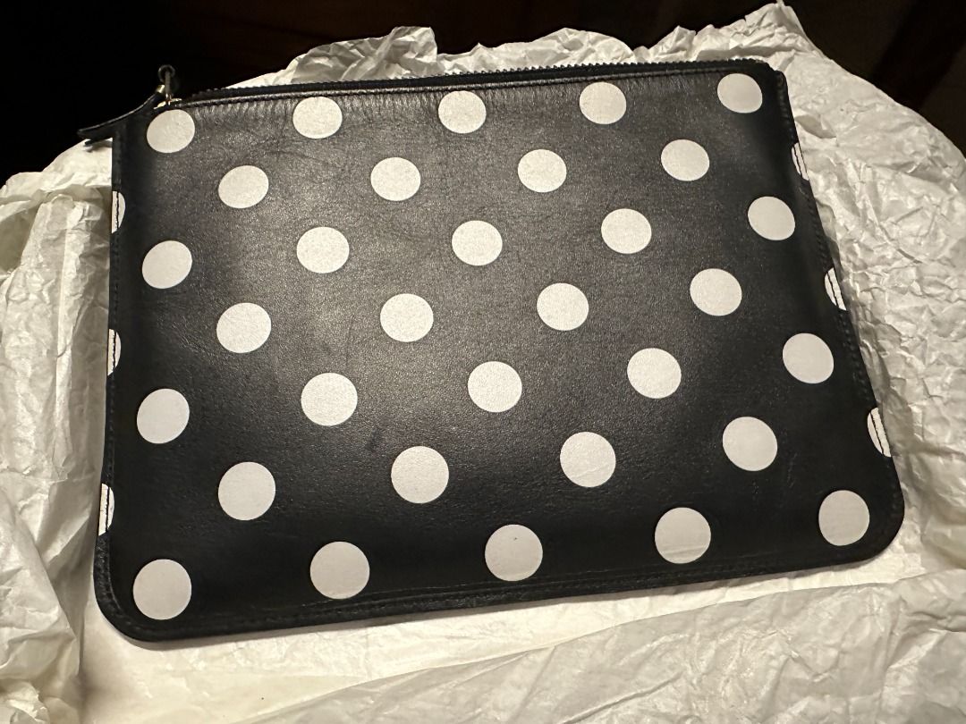 COMME DES GARCONS WALLET Polka-dot Pouch / CLutch (Category: Purses & Pouches) located in Mandaluyong City. Submitted by yohjivangarcons (Listing ID 1466103716, Image 3). Description: Leather lining. .