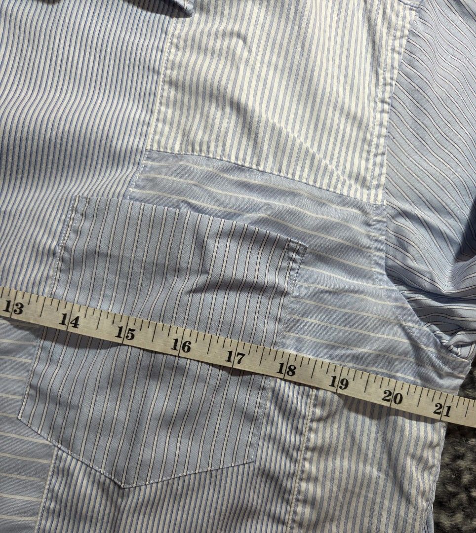COMME Des Garçons HOMME (Category: Activewear) located in Cebu City. Submitted by VeraLaizza (Listing ID 1466050542, Image 3). Description: COMME Des Garçons HOMME casual buttons Down Short Sleeve Size:Small to Medium Excellent condition 📩 Thank you .