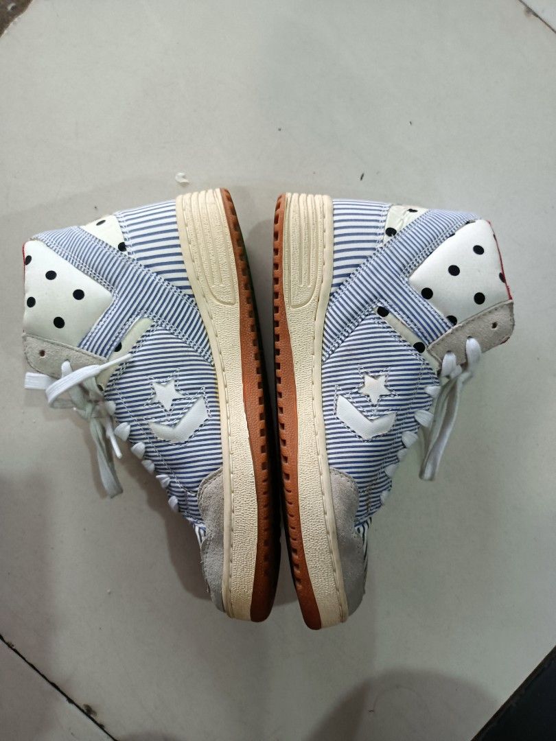 Converse (Category: Sneakers) located in Manila. Submitted by pnjdianne25879 (Listing ID 1466037613, Image 3). Description: check pic for size & more details.