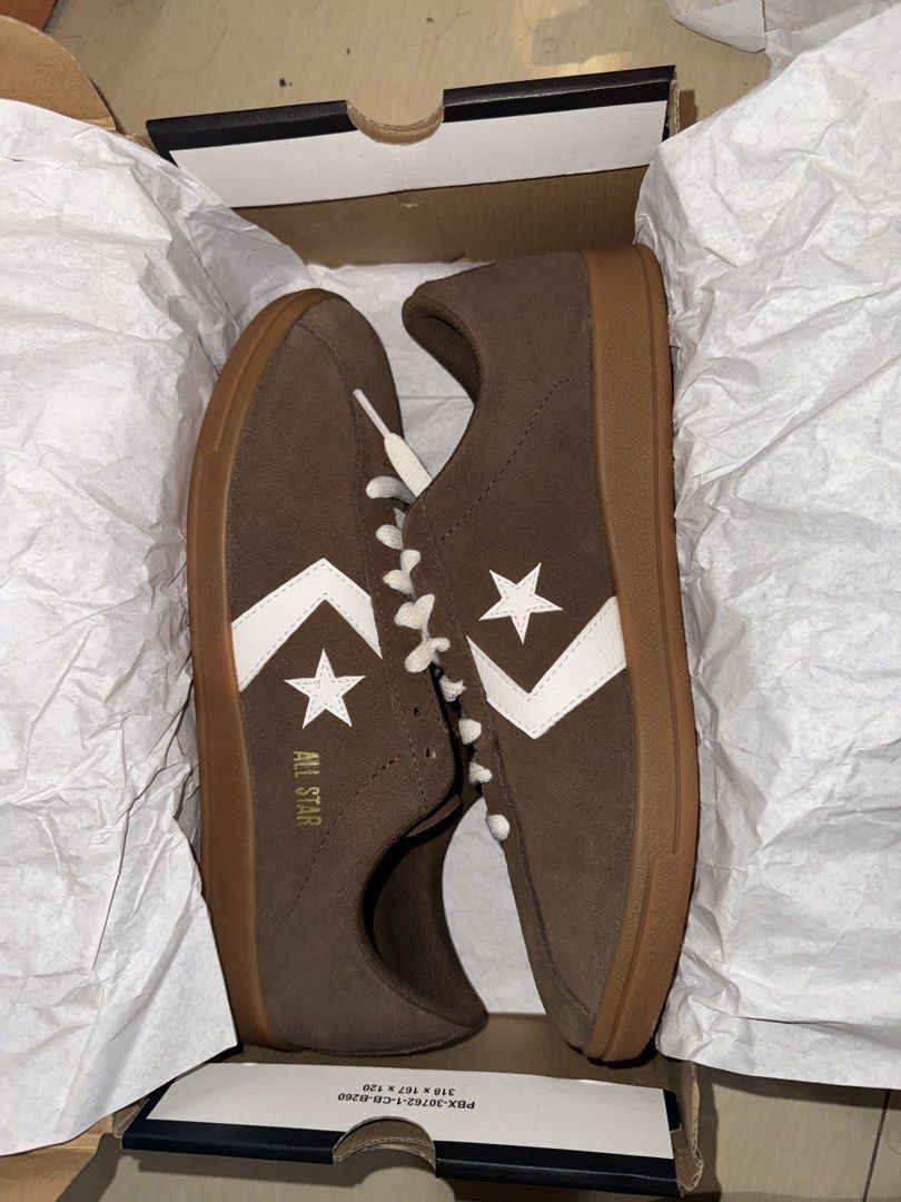Converse All Star Classic Trainer Ox Sneakers (Category: Casual Shoes) located in Quezon City. Submitted by haroldk (Listing ID 1466155111, Image 1). Description: - Converse All Star Classic Trainer Ox - Colorway: Grounded/Vintage White/Gum - Size: Men 9 / Women 10.5 / UK 8 - Condition: Brand new in original box with tags attached May tawad pa wag lang barat Nabili sa mall w paper bag Fairview o anywhere malapit.