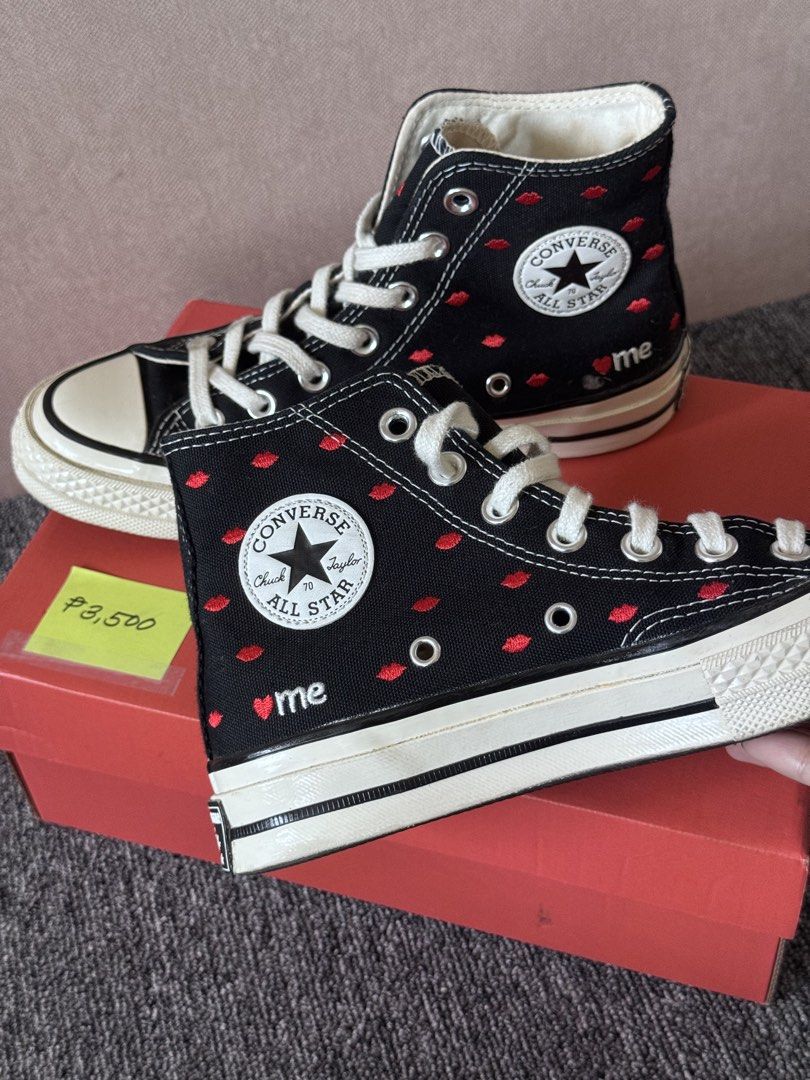 Converse Chuck 70 High Top Black Red Lips (Category: Sneakers) located in Manila. Submitted by sm_wardrobe (Listing ID 1466013328, Image 2). Description: Price negotiable. Feel free to message for proof/inquiries! 📍 Cubao, Quezon City - Brand: Converse - Model: Chuck 70 High Top - Color: Black with Red Lips and "heart me" embroidery - Size: US Men's 3.5 / US Women's 5.5 / UK 3.5 / EUR 36 / 22.5 cm - Material: Textile upper with rubber sole - Inc