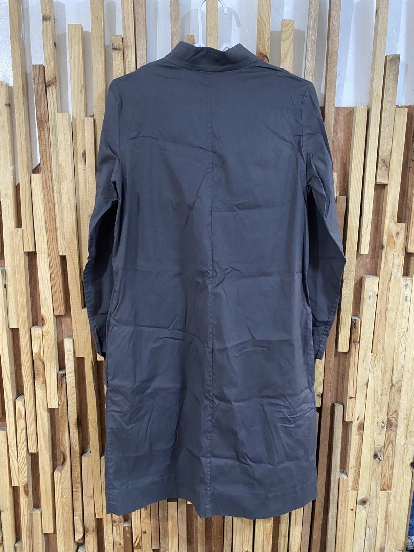 Cos Lapel Neck Dress (Category: Dresses) located in Mabalacat. Submitted by calmrabbit.ae2127 (Listing ID 1466059638, Image 3). Description: .