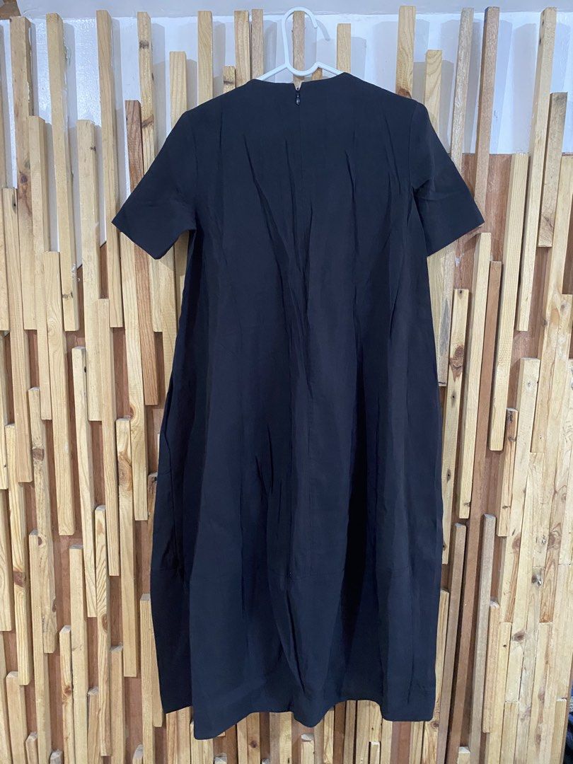 Cos Oversized Dress (Category: Dresses) located in Mabalacat. Submitted by calmrabbit.ae2127 (Listing ID 1466060088, Image 3). Description: .