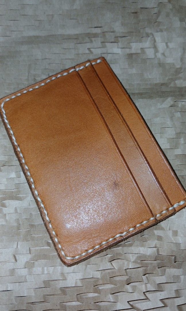 COW HIDE VEG TAN CARD HOLDER (Category: Luxury Bags & Wallets) located in Manila. Submitted by twentyfifthbymaria (Listing ID 1465968439, Image 1). Description: LOCALLY MADE! •cowhide is cow skin preserved using natural plant tannins instead of harsh chromium salts.