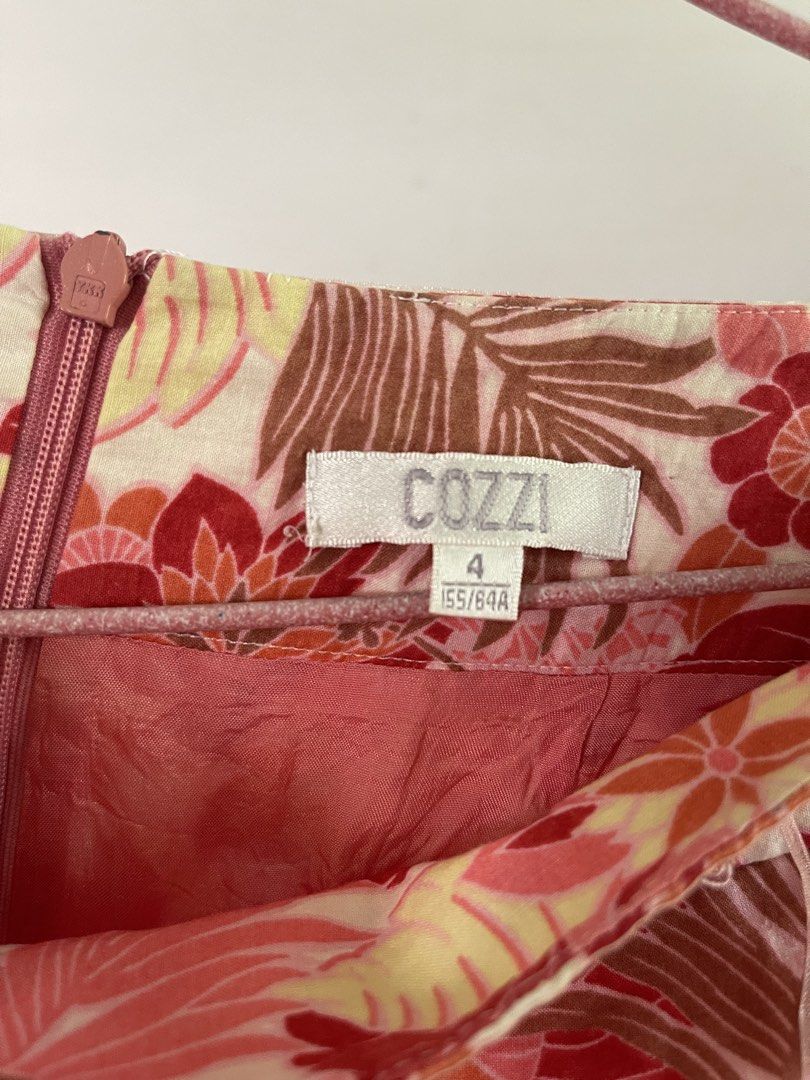 Cozzi Pink Floral Skirt (Category: Skirts) located in Baybay. Submitted by shikita27906 (Listing ID 1466029473, Image 3). Description: .