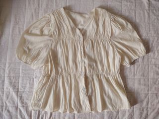 (Category: ) located in . Submitted by your_finds (Listing ID 1466012367, Image 1). Description: .