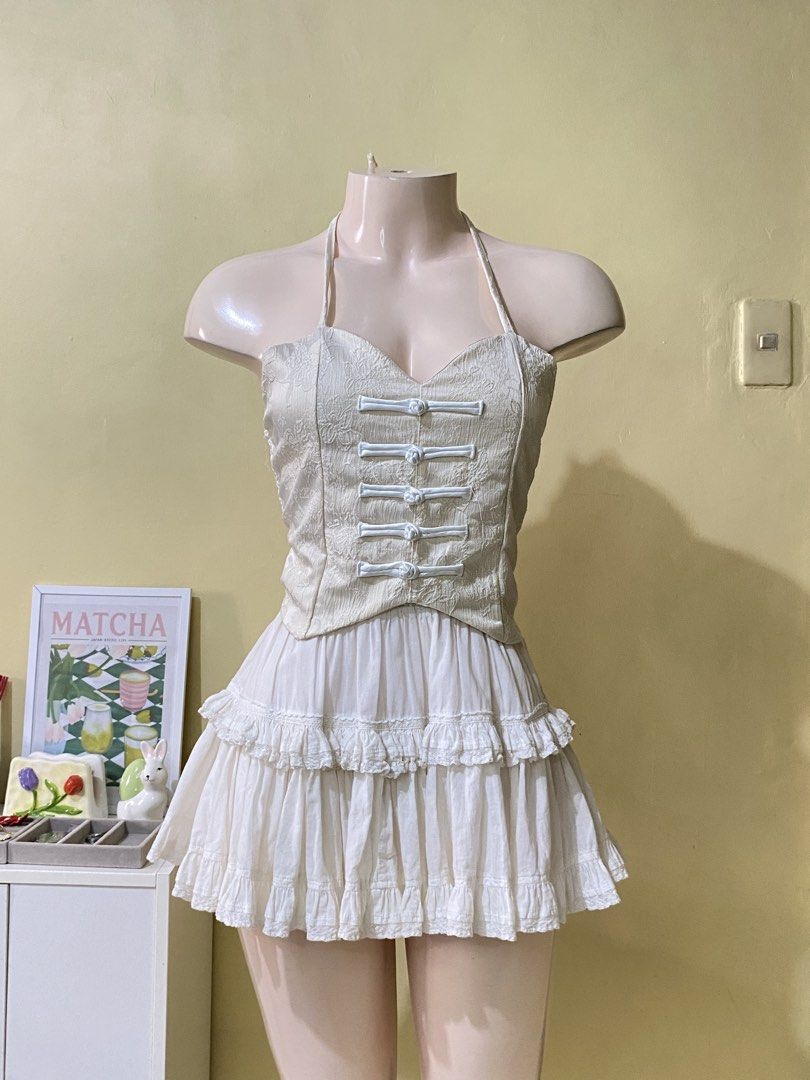 CREAM HALTER TOP (Category: Others Tops) located in Dasmarinas. Submitted by hannah.oakph (Listing ID 1466022698, Image 2). Description: .