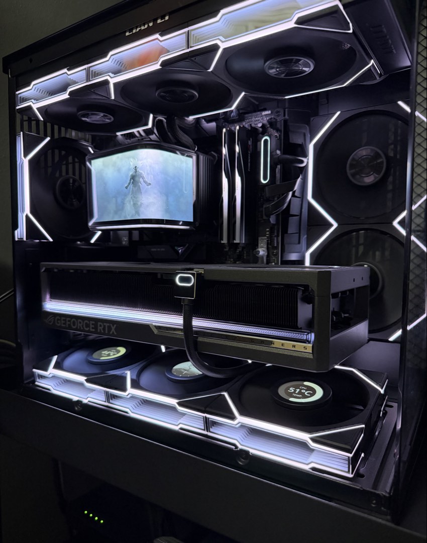 Unique Computer Gadgets Custom Gaming PC Lian Li o11 mini V2 PC Case and TL wireless Uni Fans ...