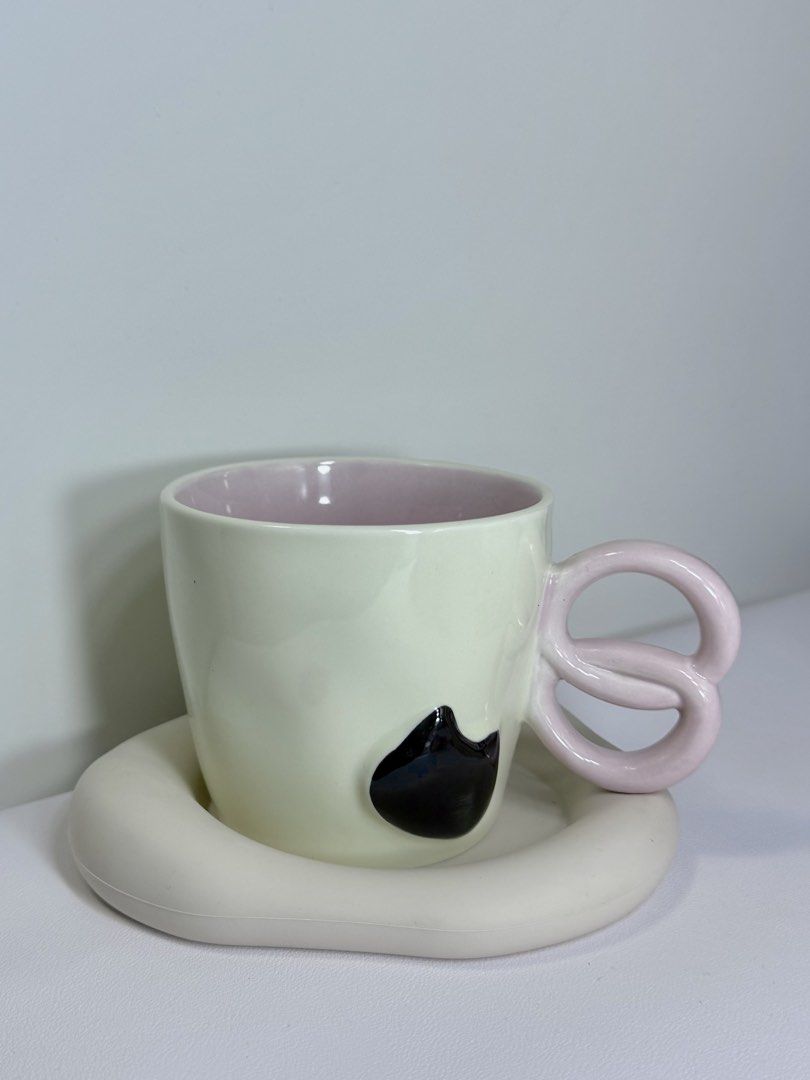 CUTE MUG (Category: Other Kitchenware & Tableware) located in Valenzuela. Submitted by msmlng (Listing ID 1466154415, Image 1). Description: ☕️ CUTE & AESTHETIC MUGS FOR EVERYDAY USE! ✨ Looking for a cute mug for yourself or a gift for someone special? 💗 We’ve got you! ✨ Various designs available 🎁 Perfect for gifting ☕️ Great for coffee, tea & everyday drinks 📦 Carefully packed for delivery 📍 Available for shipping / meetup 📩 Message us for