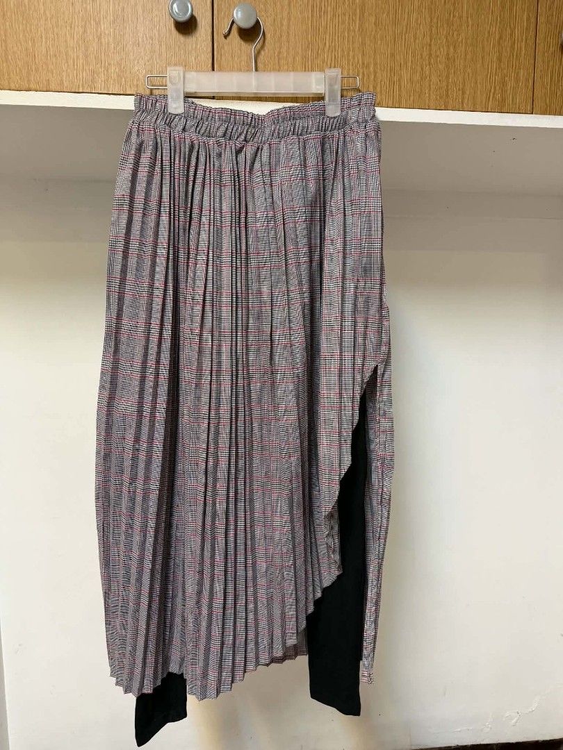 Stylish Pants (Category: Other Bottoms) located in Manila. Submitted by atozstuff (Listing ID 1466104467, Image 1). Description: .