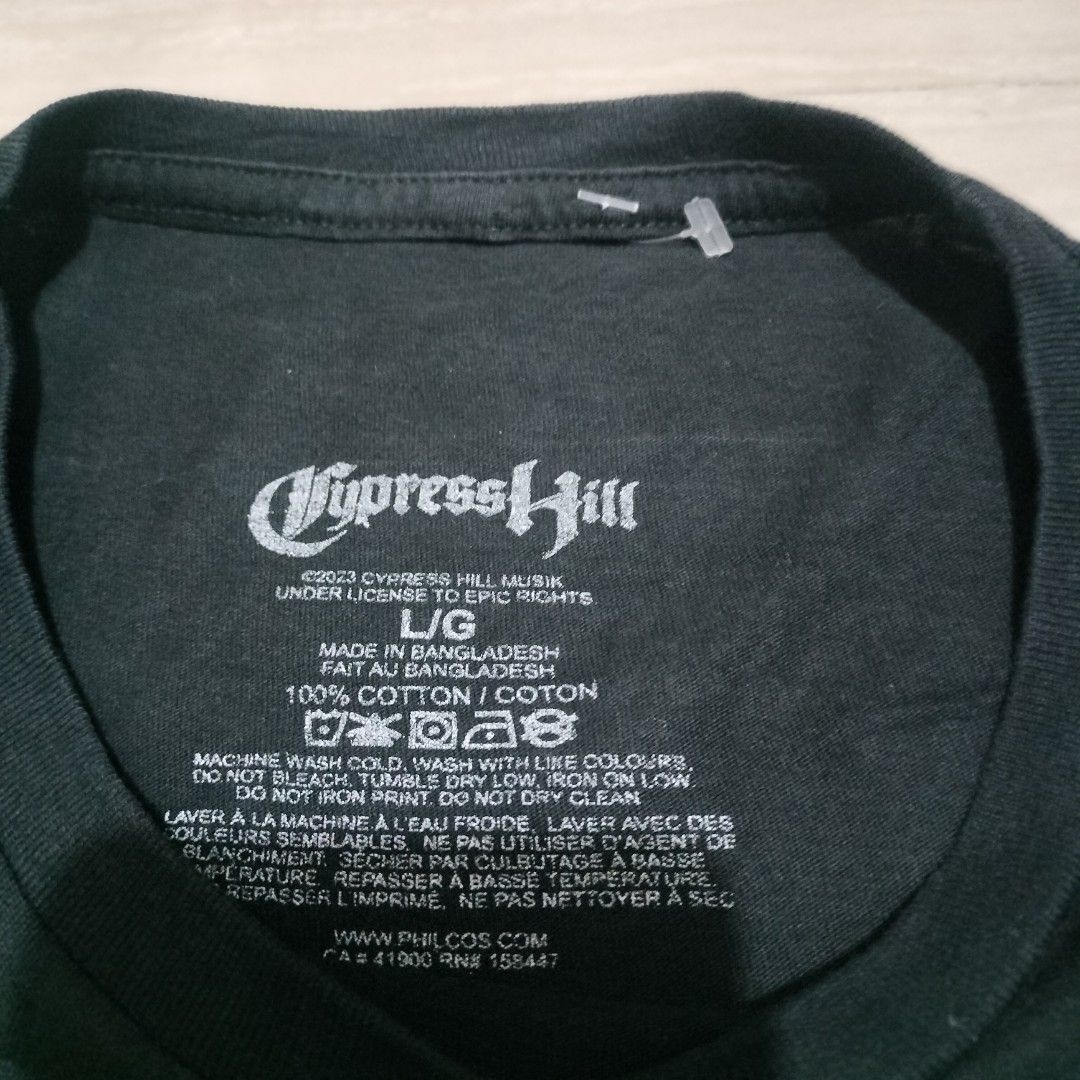CYPRESS HILL SHIRT (Category: Tshirts & Polo Shirts ) located in Sariaya. Submitted by social_animalz (Listing ID 1466127910, Image 2). Description: 22 x 27.5 with cracks shipping fee is not included.