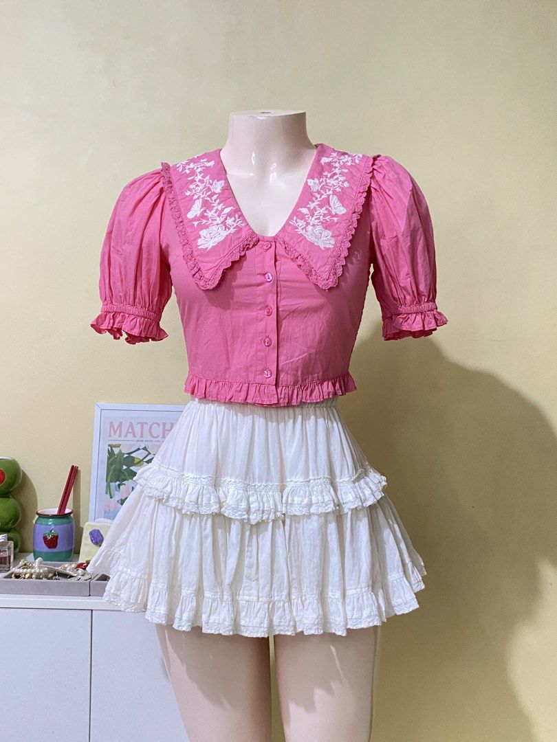 DAINTY PINK PUFFSLEEVED TOP (Category: Others Tops) located in Dasmarinas. Submitted by hannah.oakph (Listing ID 1466016995, Image 2). Description: small to med.